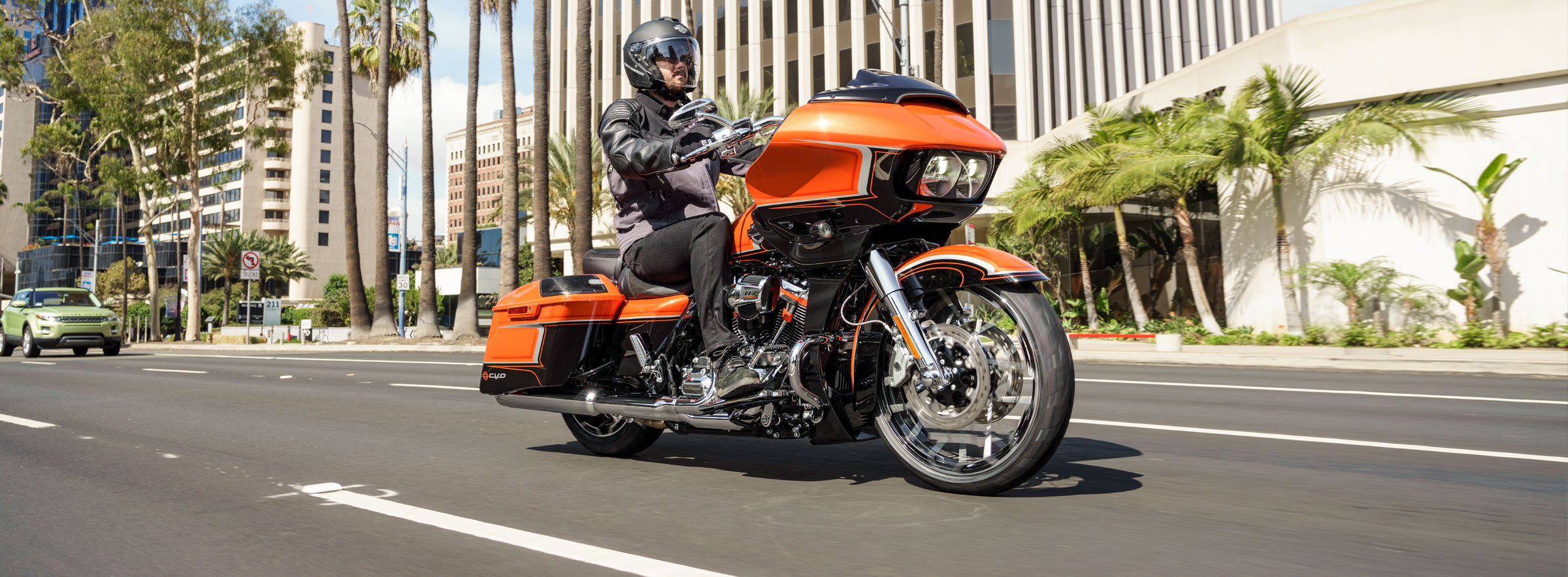 CVO™ Road Glide<sup>®</sup>