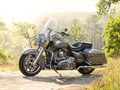 2016 Harley-Davidson® FLHR Road King® thumbnail
