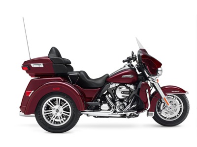 2015 Harley-Davidson® FLHTCUTG Tri-Gilde® Ultra