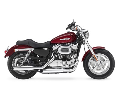 2016 Harley-Davidson® XL1200C Sportster® 1200 Custom